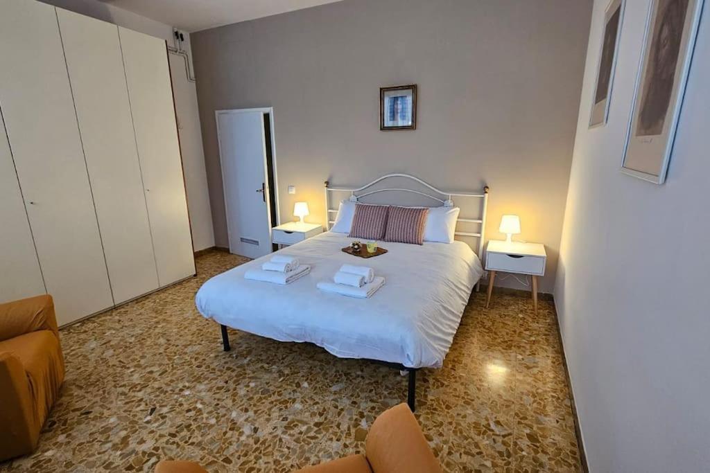 Monticelli Apt - 6 Posti Letto Florenz Exterior foto